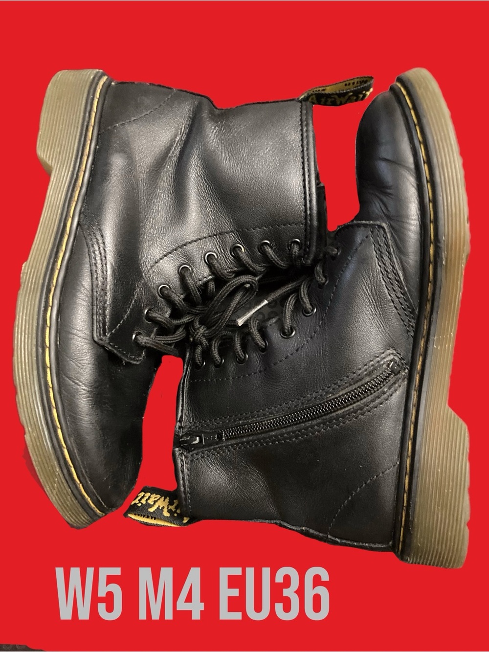 Dr Doc Martens US W5 M4 EU36 Classic Black Combat Boots Yellow Stitching